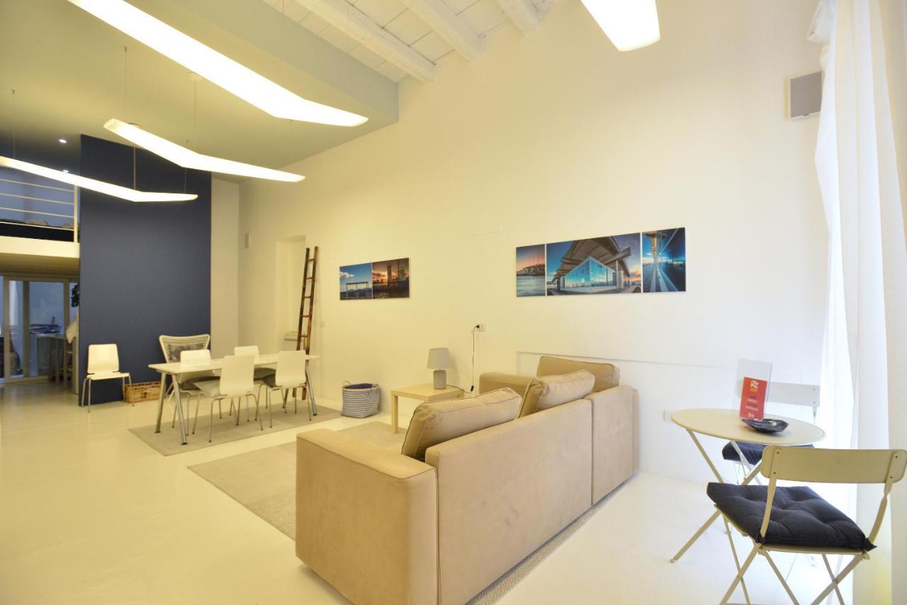 Izzhome Loft 84 Кальярі Екстер'єр фото